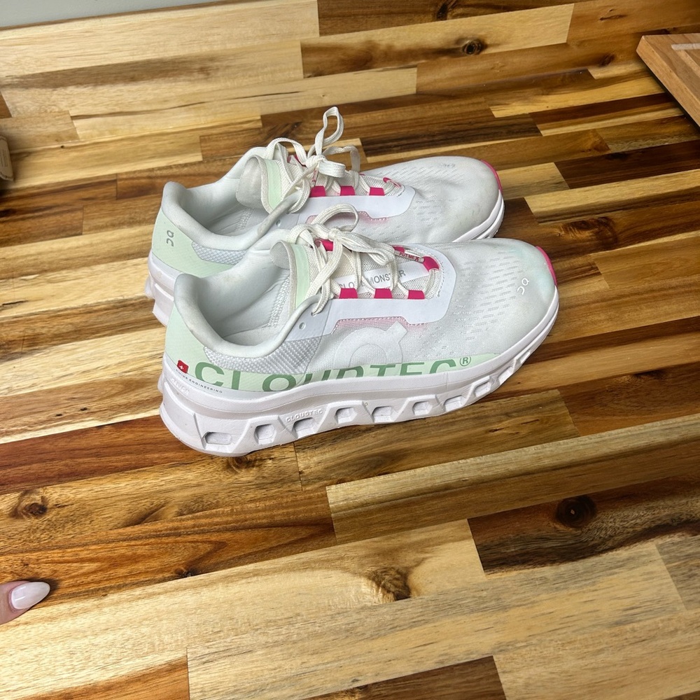On Running Womens Sneakers - White and Pink